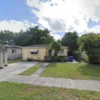 2742 Washington St, Hollywood, FL 33020