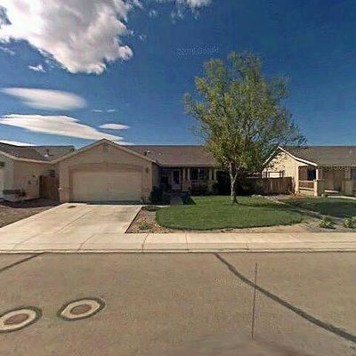 403 Sunshine Ln, Fernley, NV 89408