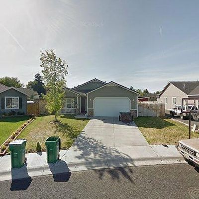 3244 Paramont St, Klamath Falls, OR 97603