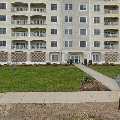 343 Beach St #201, West Haven, CT 06516