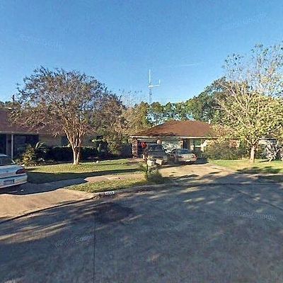 4905 Fairvent St, Pasadena, TX 77505