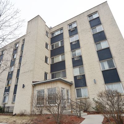 4976 N Milwaukee Ave #401, Chicago, IL 60630