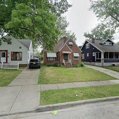 5121 Cato St, Maple Heights, OH 44137