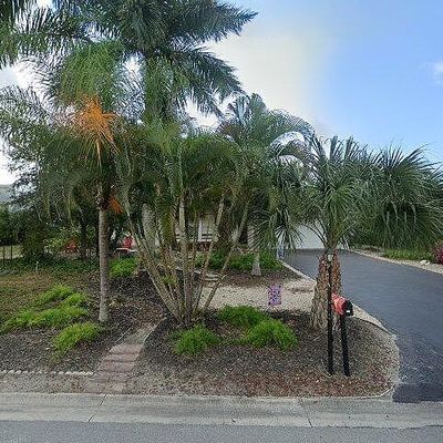 410 Forest Hills Blvd, Naples, FL 34113