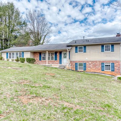 436 Brookwood Dr, Bristol, TN 37620