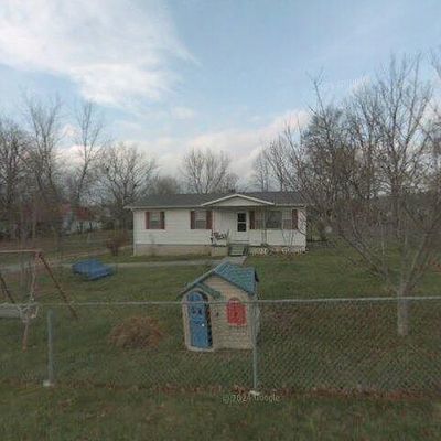 58 E 1 St St # E, Tracy City, TN 37387