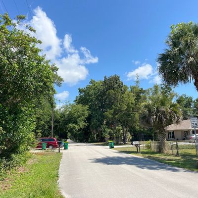 5906 Stamford St, Mims, FL 32754