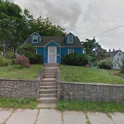 61 Grove St, New London, CT 06320