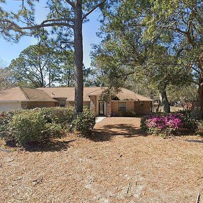 521 Long Lake Dr, Pensacola, FL 32506