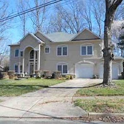 7416 Hastings St, Springfield, VA 22150