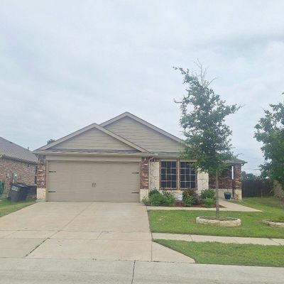 802 Meadow Wood Ln, Princeton, TX 75407