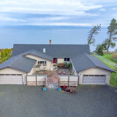 806 Milwaukee Dr, Port Angeles, WA 98363