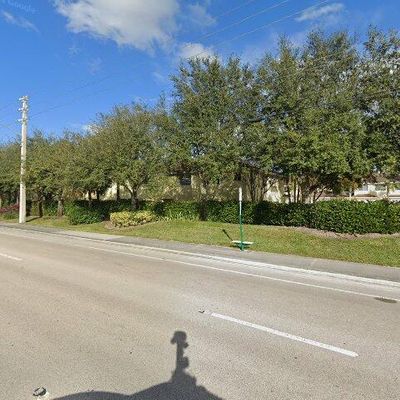 665 Imperial Lake Rd, West Palm Beach, FL 33413