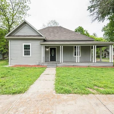 902 N Commerce St, Gainesville, TX 76240