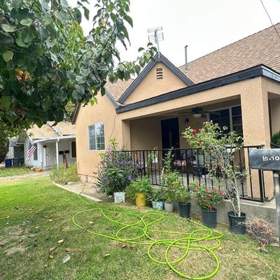 1070 W Friesen Ave, Reedley, CA 93654