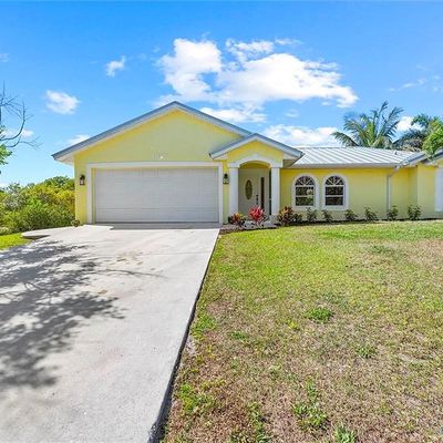 1000 Ne County Line Rd, Jensen Beach, FL 34957