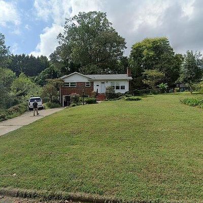 1521 11 Th St Nw, Hickory, NC 28601