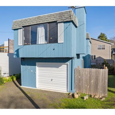 124 S Falcon St, Rockaway Beach, OR 97136