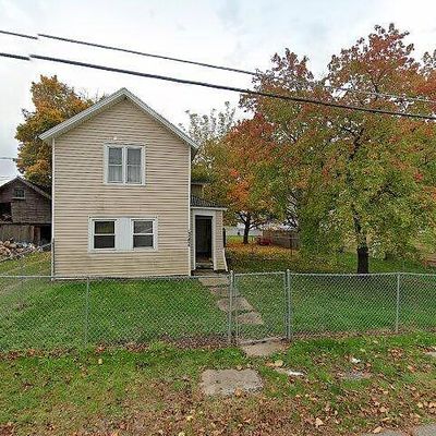 13206 Maple St, Savannah, NY 13146