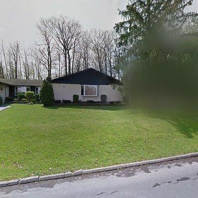 233 N Woodland Dr, Liverpool, NY 13088