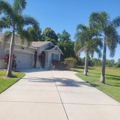 5880 Marsh Landing Dr, Winter Haven, FL 33881