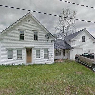 56 Front St, Sumner, ME 04292