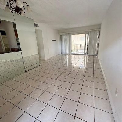 8893 Fontainebleau Blvd, Miami, FL 33172