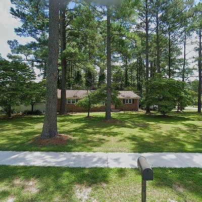 700 River Rd, Trent Woods, NC 28562