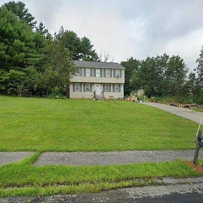 1 Sunset Dr, Douglas, MA 01516