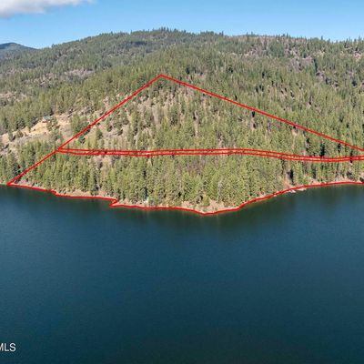 10006 W Spirit Lake Rd, Spirit Lake, ID 83869