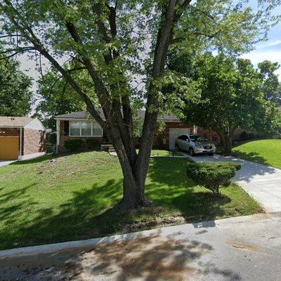 1012 Donnell Ave, Saint Louis, MO 63137