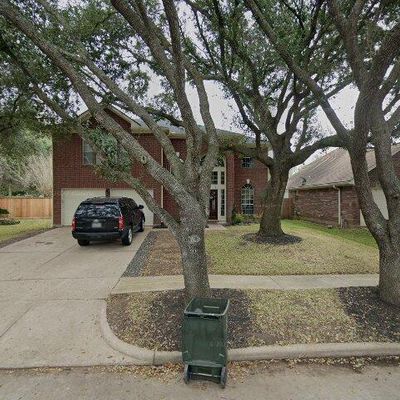 107 Selkirk Dr, Sugar Land, TX 77479