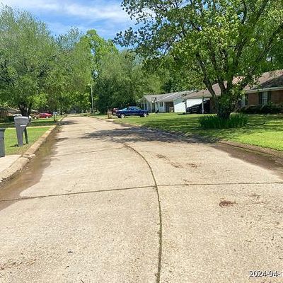 108 Ashlawn Ln, Monroe, LA 71203