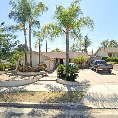 12011 Stamy Rd, La Mirada, CA 90638