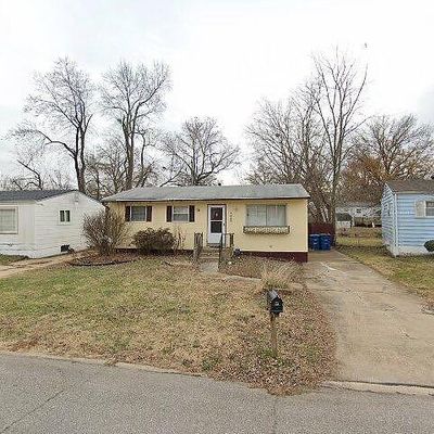 1222 Scott Ave, Saint Louis, MO 63138