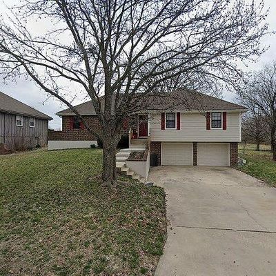 13005 Sycamore Ave, Grandview, MO 64030