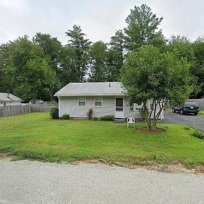 132 Beech St, Rockland, MA 02370