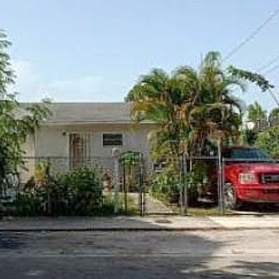 1361 Nw 59 Th St, Miami, FL 33142