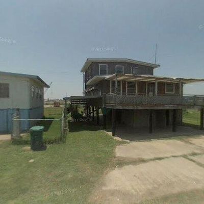 1126 Gulfview Ln, Freeport, TX 77541