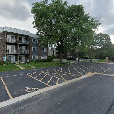 1521 N Windsor Dr #215, Arlington Heights, IL 60004