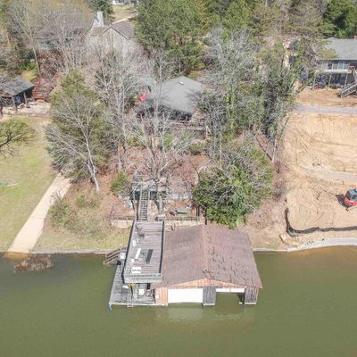 15702 Beacon Point Dr, Northport, AL 35475