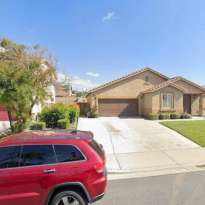 15768 Scott Dr, Fontana, CA 92336