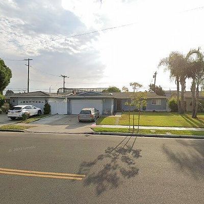 16512 Ross Ln, Huntington Beach, CA 92647