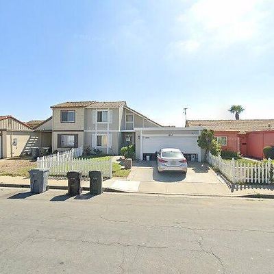 1686 Cherokee Dr, Salinas, CA 93906