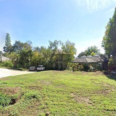 2020 Lyans Dr, La Canada Flintridge, CA 91011