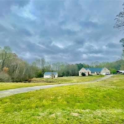 20427 Drake Rd, Franklin, VA 23851