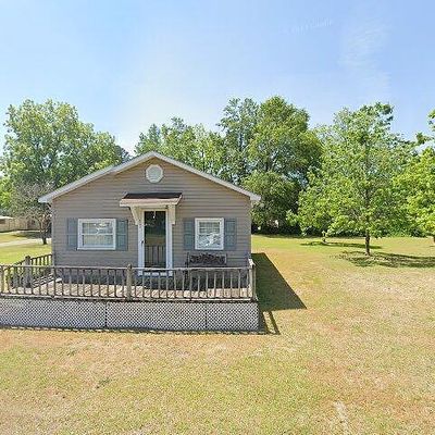 205 W Pine St, Salemburg, NC 28385