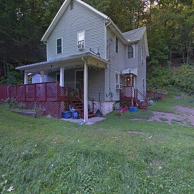 21 Bleakley Ave, Franklin, PA 16323