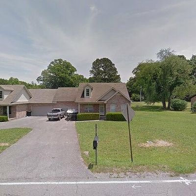 2136 Ovoca Rd, Tullahoma, TN 37388