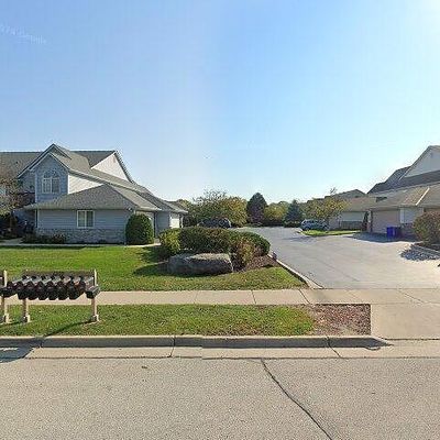 2145 Broken Hill Rd #5, Waukesha, WI 53188